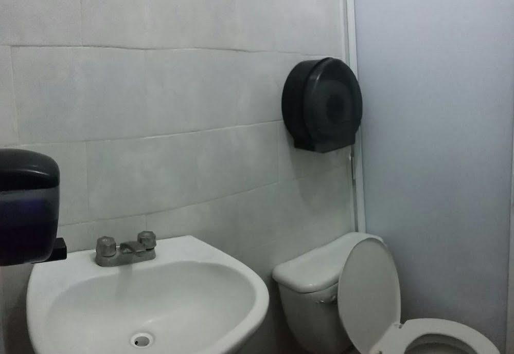Hotel Colon De Zacatecas Bagian luar foto